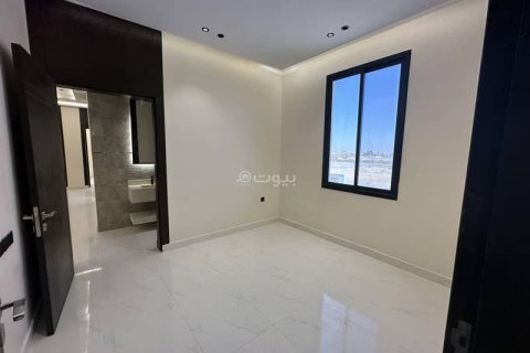 4 bedrooms Apartment in Riyadh, Saudi Arabia No. 60401 9