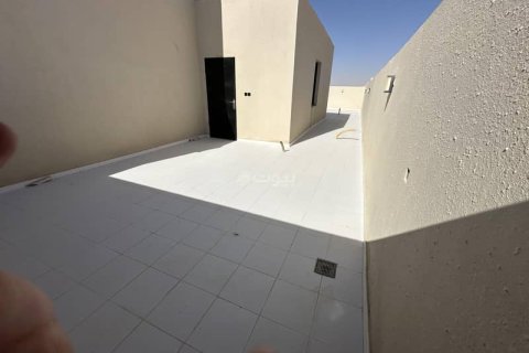4 bedrooms Apartment in Riyadh, Saudi Arabia No. 60401 10