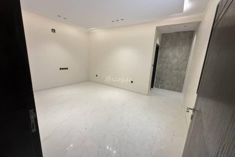 4 bedrooms Apartment in Riyadh, Saudi Arabia No. 60401 13
