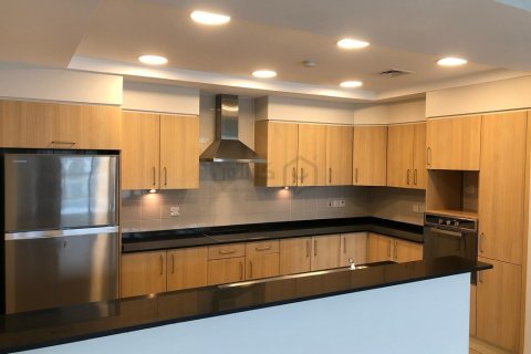 4 bedrooms Villa in Amwaj Islands, Bahrain No. 99390 4