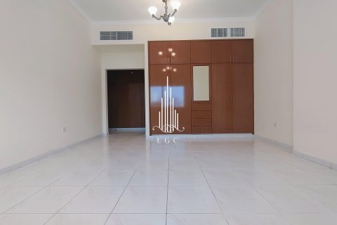 Appartement de 3 chambres à Al Najda Street, UAE No. 70756