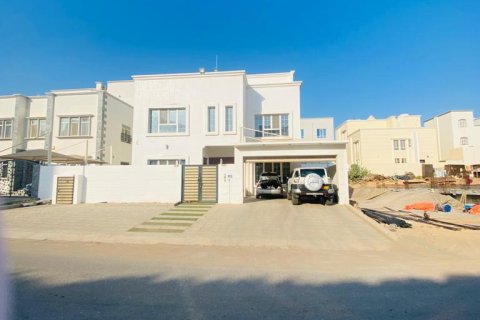 Villa de 6 dormitorios en Al Ansab, Oman No. 54472 6