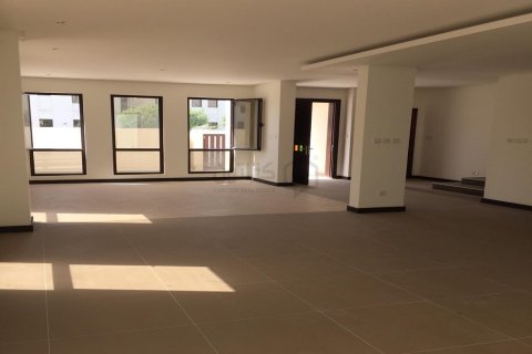 Вилла с 5 спальнями в Diyar Al Muharraq, Бахрейн №99382 3