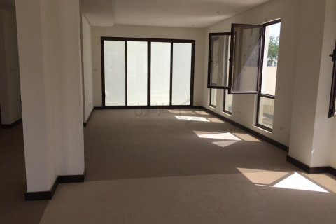 Вилла с 5 спальнями в Diyar Al Muharraq, Бахрейн №99382 4