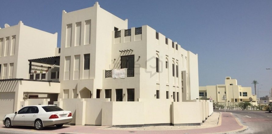 Вилла с 5 спальнями в Diyar Al Muharraq, Бахрейн №99382