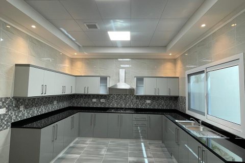 Villa Jumelée de 5 chambres à Muscat, Oman No. 67562 11