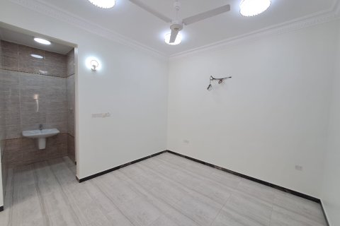 8 bedrooms Villa in Muscat, Oman No. 54606 6
