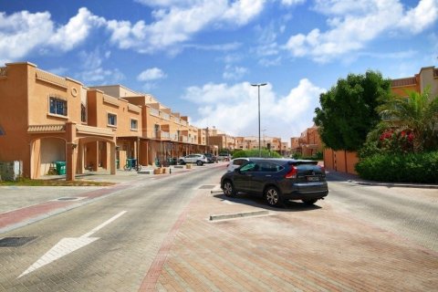 5 bedrooms Villa in Al Reef, UAE No. 12778 20