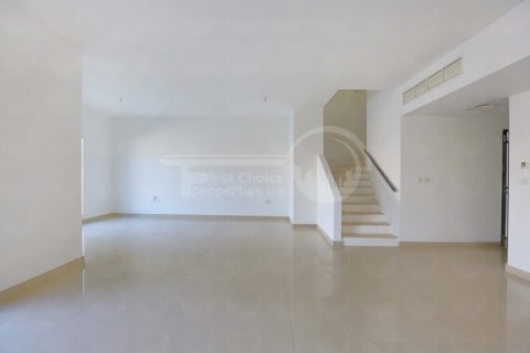 5 bedrooms Villa in Al Reef, UAE No. 12778 6