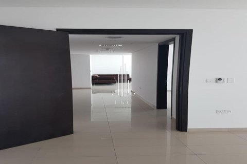 2 bedrooms Apartment in Al Reem Island, UAE No. 37648 8