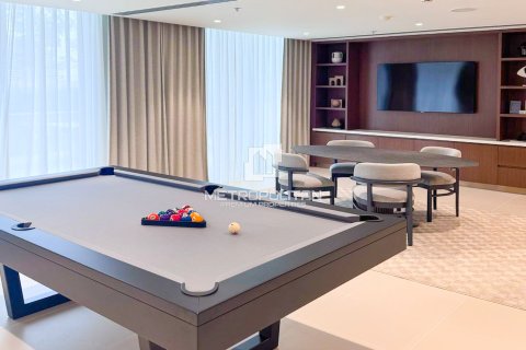 Apartment de 3 dormitorios en EMAAR Beachfront, UAE No. 39940 4