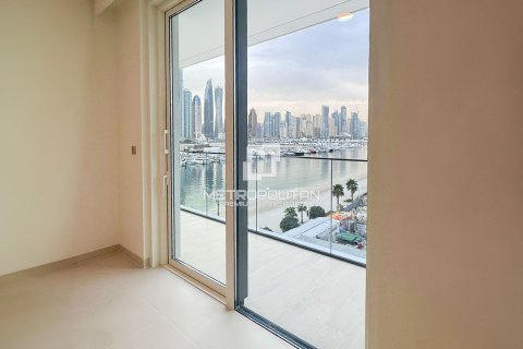 Apartment de 3 dormitorios en EMAAR Beachfront, UAE No. 39940 15