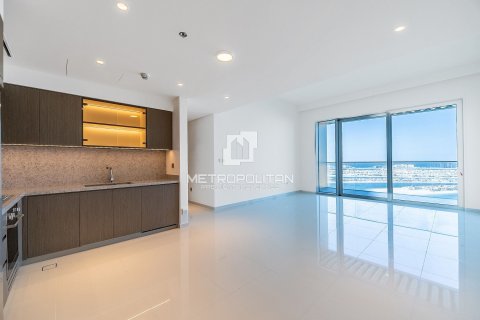 Appartement de 2 chambres à EMAAR Beachfront, UAE No. 77793 27