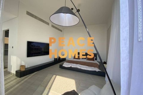 Townhouse de 3 dormitorios en Masaar 1 Azalea Tilal City, UAE No. 8131 3