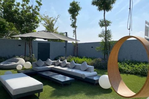 Townhouse de 4 dormitorios en Masaar 1 Azalea Tilal City, UAE No. 8130 3