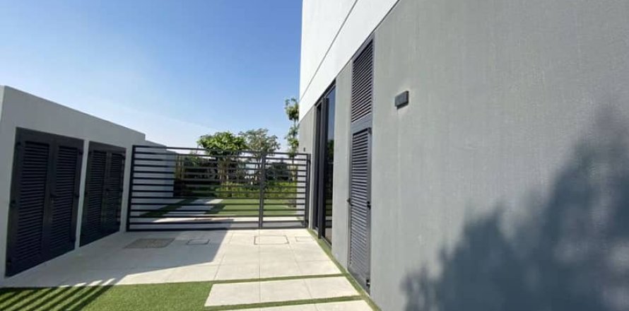Townhouse de 4 dormitorios en Masaar 1 Azalea Tilal City, UAE No. 8130