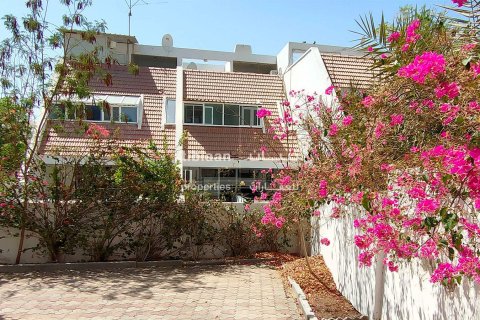 Studio Villa in Muscat, Oman No. 54017