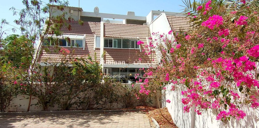 Studio Villa in Muscat, Oman No. 54017