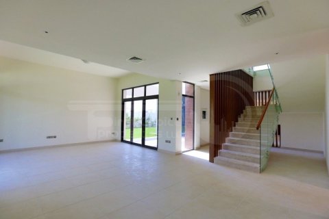 5 bedrooms Villa on the Yas Island, UAE No. 12137 5