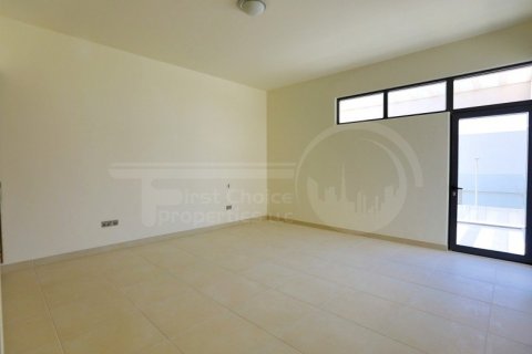 5 bedrooms Villa on the Yas Island, UAE No. 12137 16
