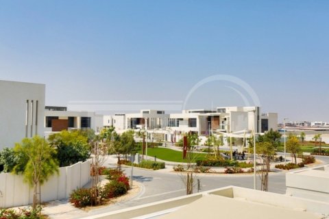 5 bedrooms Villa on the Yas Island, UAE No. 12137 19