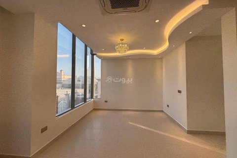 6 bedrooms Villa in Khobar, Saudi Arabia No. 60197 22