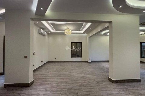 6 bedrooms Villa in Khobar, Saudi Arabia No. 60197 8