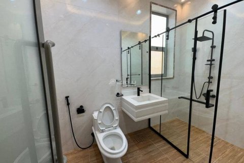 6 bedrooms Villa in Khobar, Saudi Arabia No. 60197 27