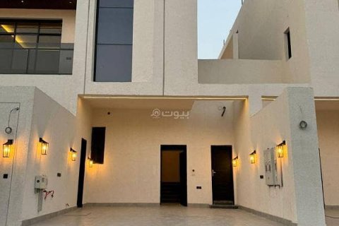 4 bedrooms Apartment in Riyadh, Saudi Arabia No. 60199