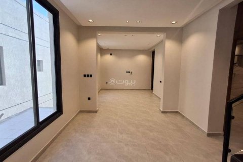 3 bedrooms Apartment in Riyadh, Saudi Arabia No. 60198 10