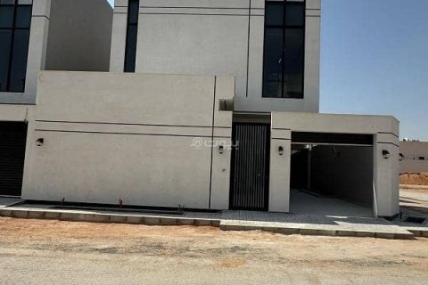 6 bedrooms Villa in Riyadh, Saudi Arabia No. 60194