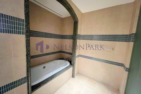 2 bedrooms Apartment in Doha, Qatar No. 57824 16