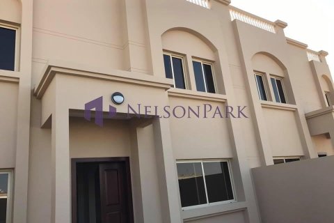 Villa de 6 dormitorios en Doha, Qatar No. 60994 3