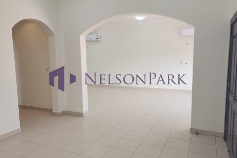 Villa de 6 dormitorios en Doha, Qatar No. 60994 11