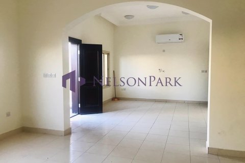 Villa de 6 dormitorios en Doha, Qatar No. 60994 12