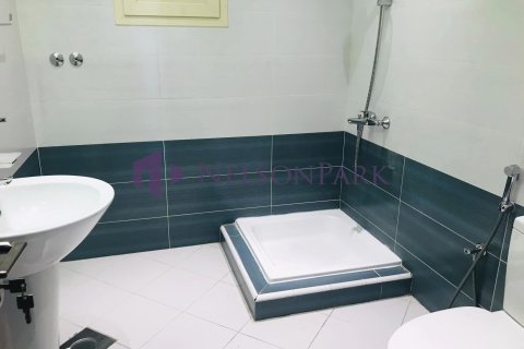 Villa de 6 dormitorios en Doha, Qatar No. 60994 30