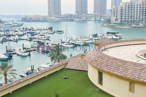 2 bedrooms Townhouse in Doha, Qatar No. 61011