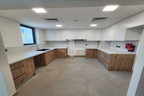 Villa de 4 chambres à Yas Island, UAE No. 41717 4