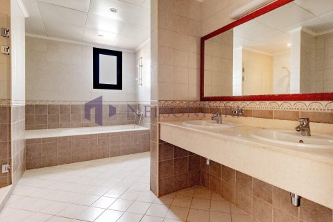Appartement de 2 chambres à Doha, Qatar No. 57914 8