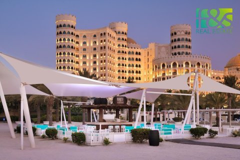 Hôtels-appartement de 46.5m² à Al Hamra Village, UAE No. 24866