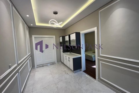 7 bedrooms Villa in Doha, Qatar No. 58100 20