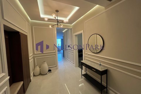 7 bedrooms Villa in Doha, Qatar No. 58100 5