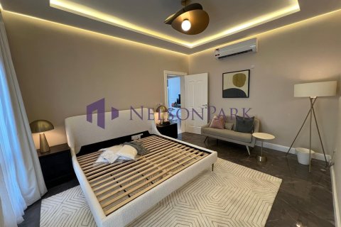 7 bedrooms Villa in Doha, Qatar No. 58100 11