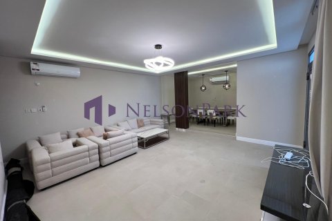 7 bedrooms Villa in Doha, Qatar No. 58100 18