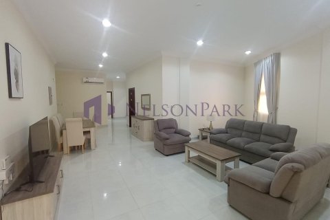 3 bedrooms Apartment in Doha, Qatar No. 58102