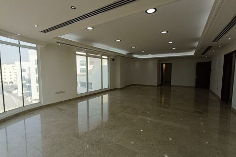Commercial property de 300m² à Madinat as'Sultan Qaboos, Oman No. 54536 4