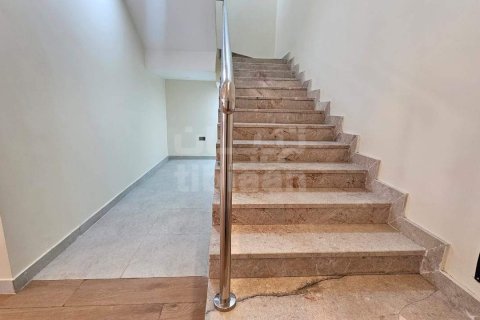 Villa de 3 dormitorios en Al Ansab, Oman No. 53269 10