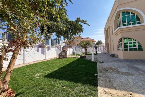 5 غرفة نوم  فيلا في الدوحة, Qatar رقم 57972 3