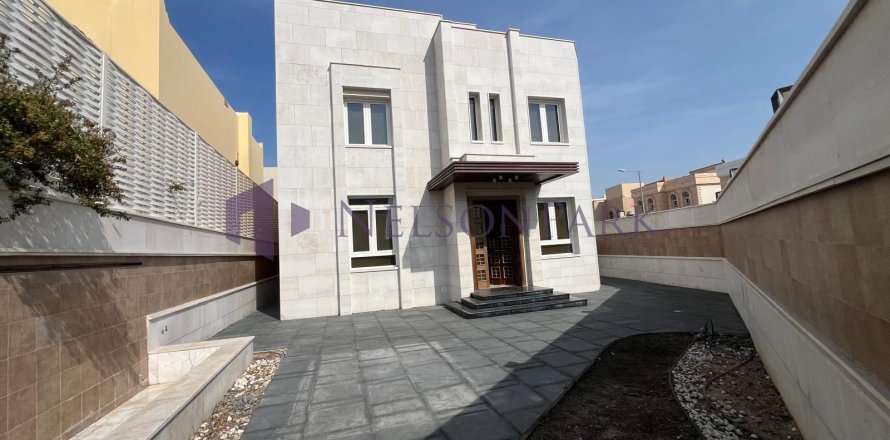 4 غرف نوم فيلا في الدوحة, Qatar رقم 57981