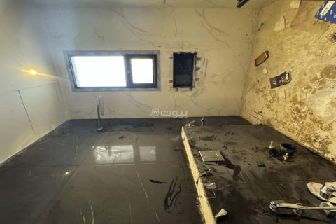 5 bedrooms Villa in Riyadh, Saudi Arabia No. 60177 8